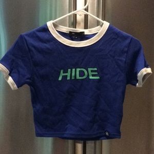 Hide and seek medium cropped top